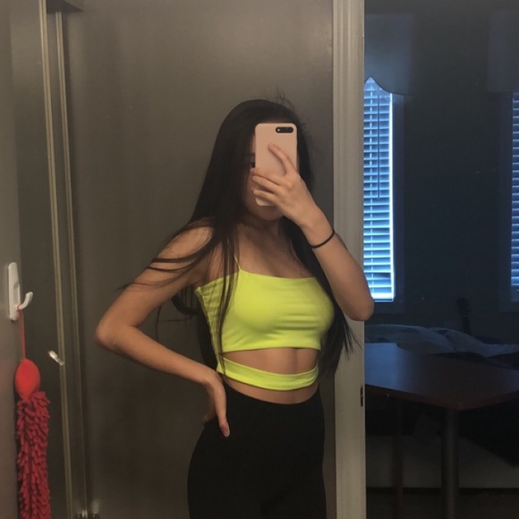 🌻SHEIN top - Picture 3 of 3